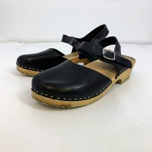 Lotta's Black Leather Clogs with Adjustable Strap, Wooden Sole,‎ Women's Shoes